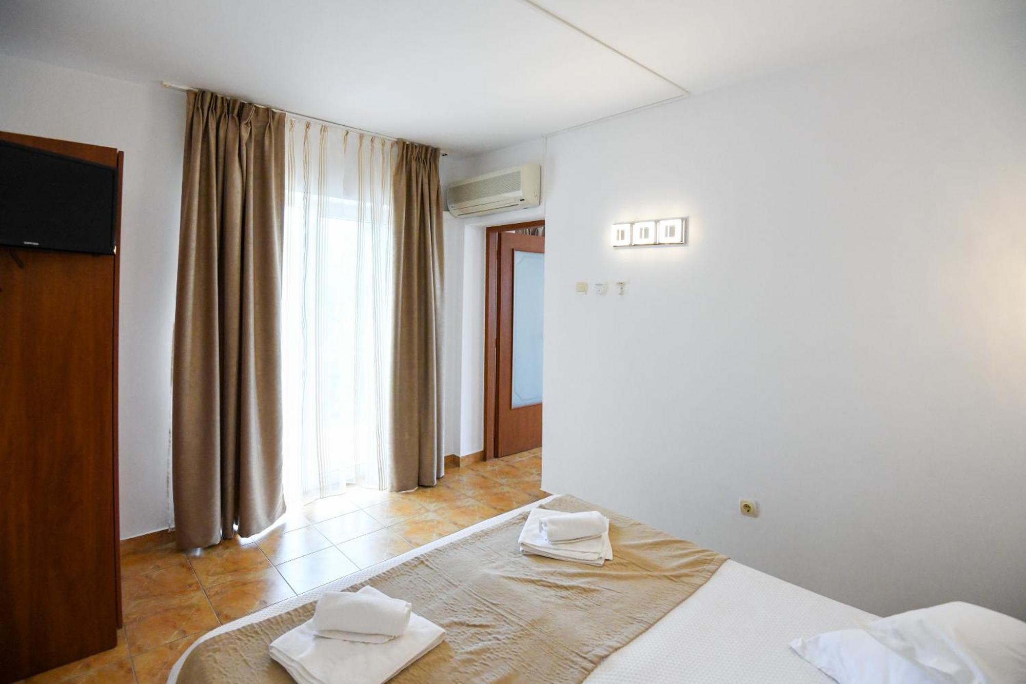 Complex Modern All Inclusive Mamaia Ngoại thất bức ảnh