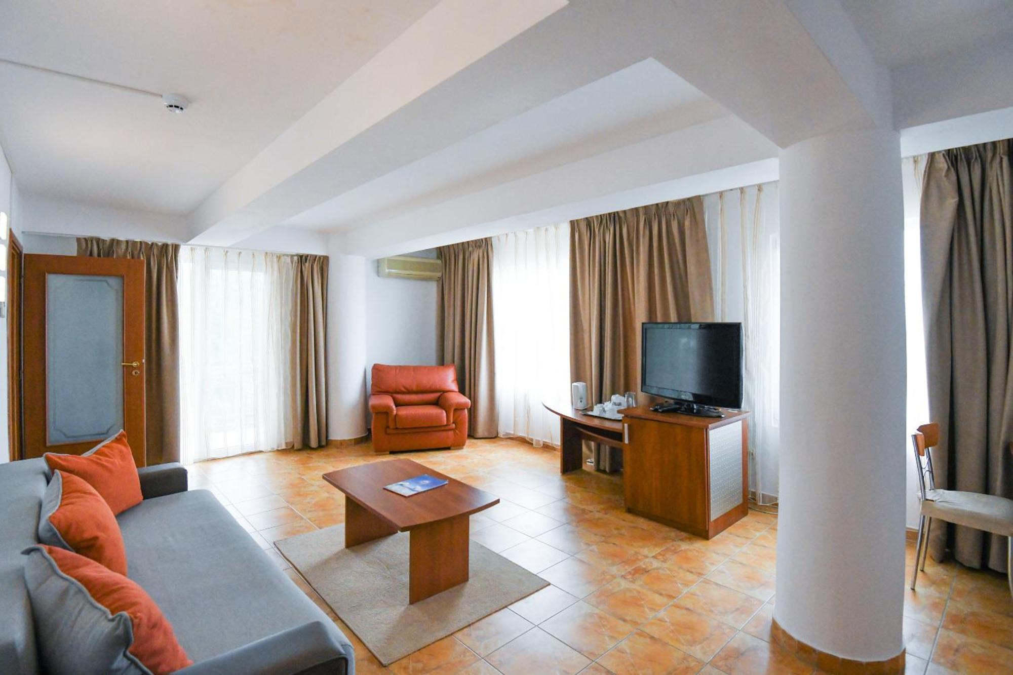 Complex Modern All Inclusive Mamaia Ngoại thất bức ảnh