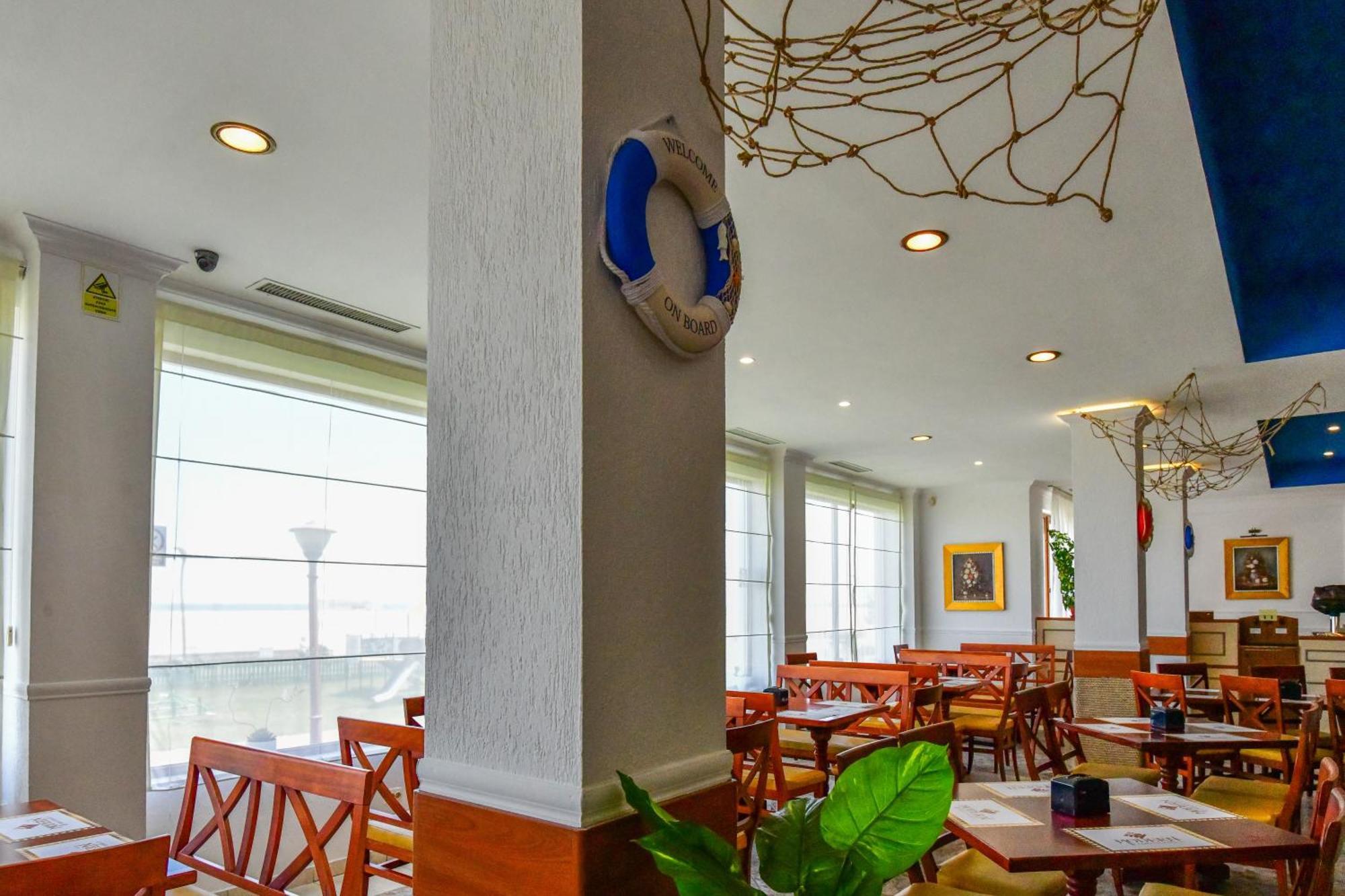 Complex Modern All Inclusive Mamaia Ngoại thất bức ảnh